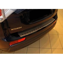 Mitsubishi Outlander 2016-2018 Накладка на задний бампер профилированная с загибом, нерж. сталь