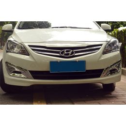 Hyundai Solaris 2015 Накладки на туманки хром (Фото 2)