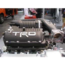 Toyota FJ Cruiser Механический компрессор TRD